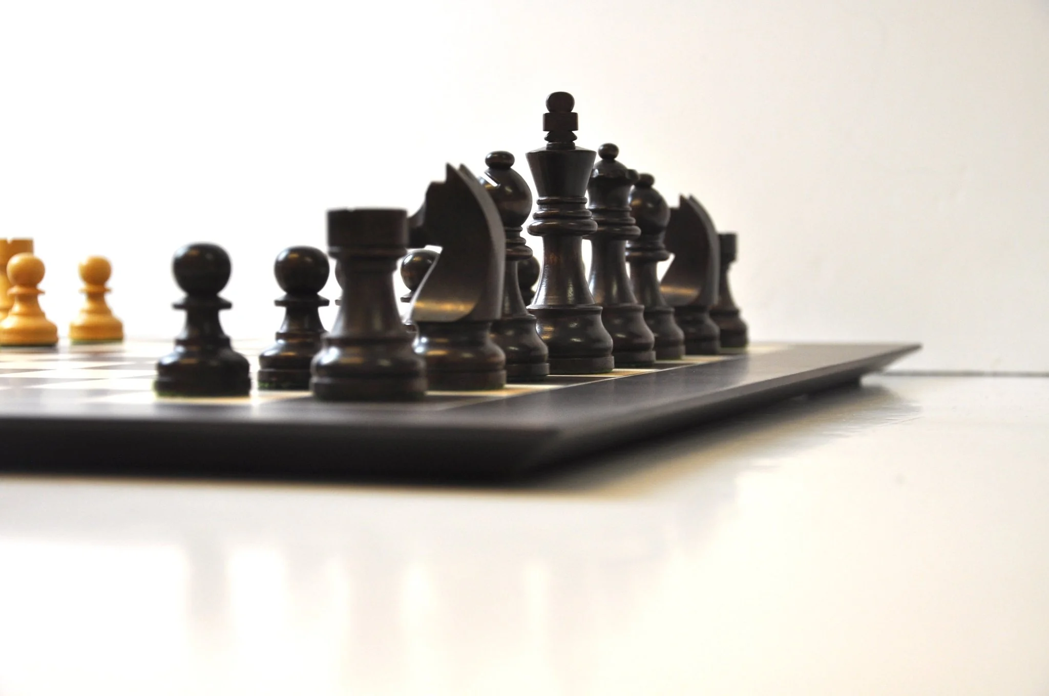 Ensemble jeu d'échecs en Wengé - biseauté - Pièces en buis teinté - Image 10
