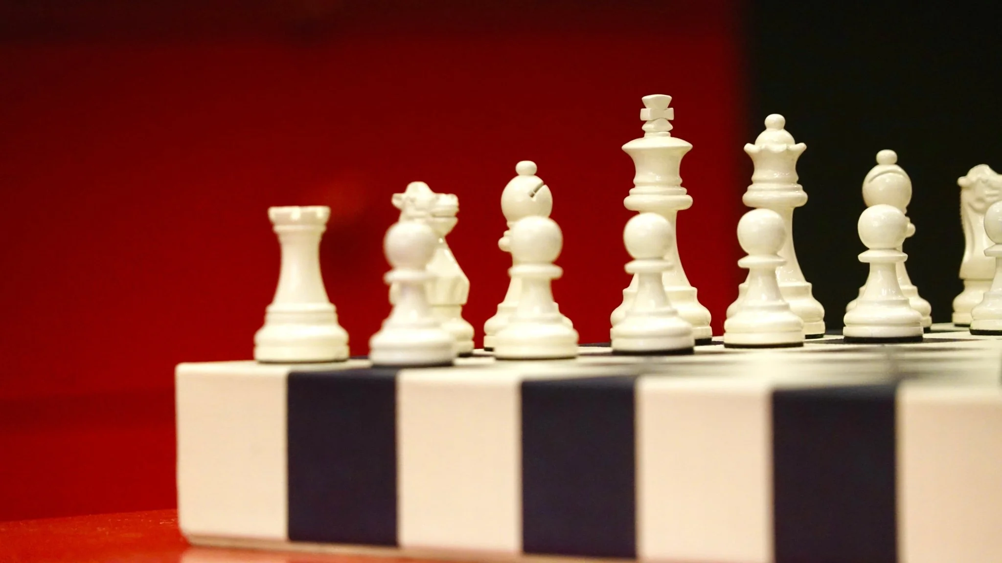 Jeu d'échecs en marqueterie de cuir - Exemplaire unique - Fabrication française - Image 12